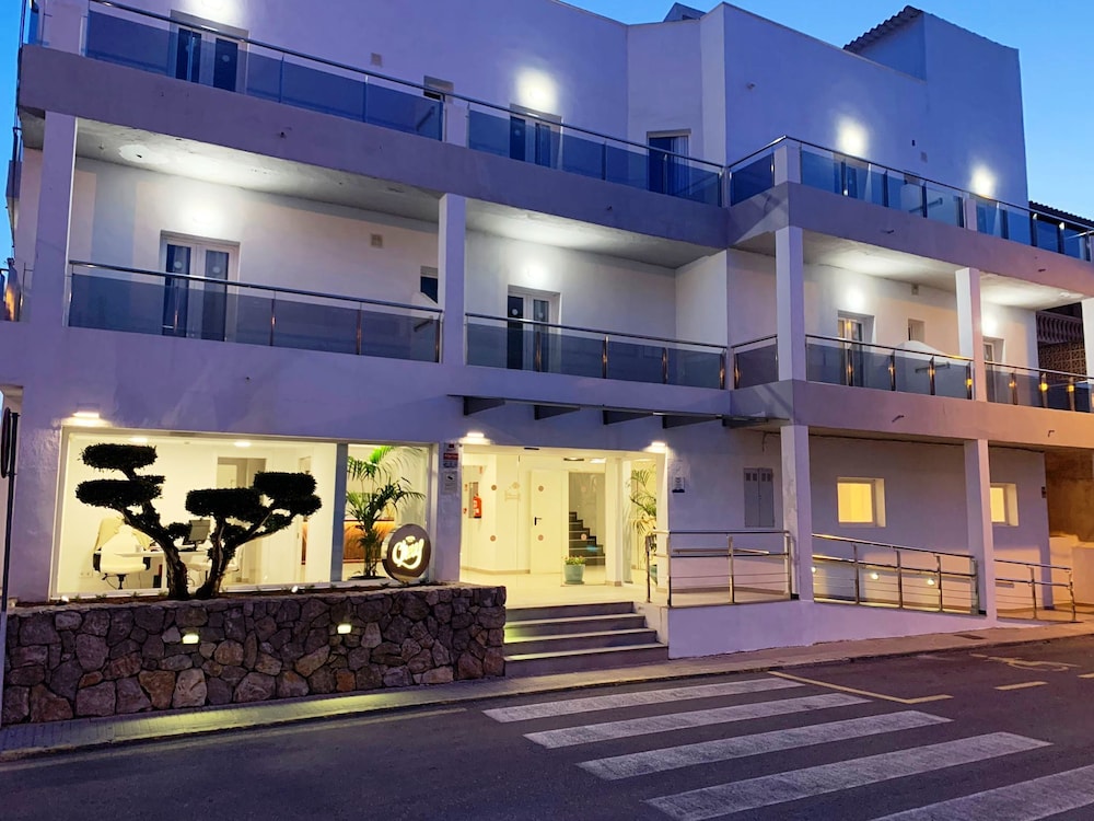 Hotel Chevy & Suites 1/37
