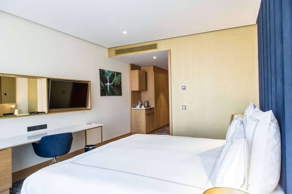 Swiss, Classic, Double Bed