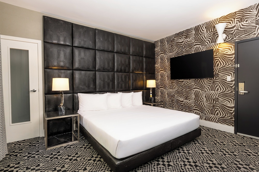 Hotel Clark Los Angeles 6/54
