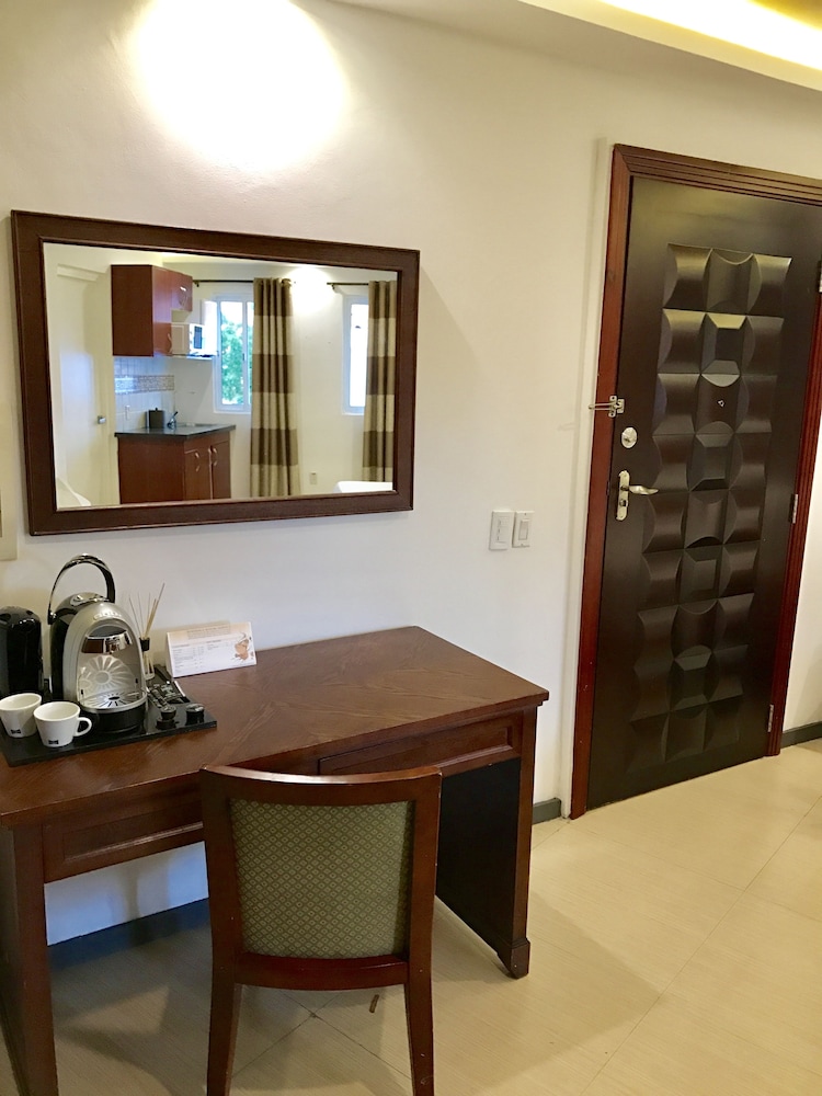 Curacao Suites Hotel 50/66