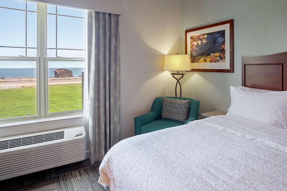 Hampton Inn Duluth Canal Park 21/77