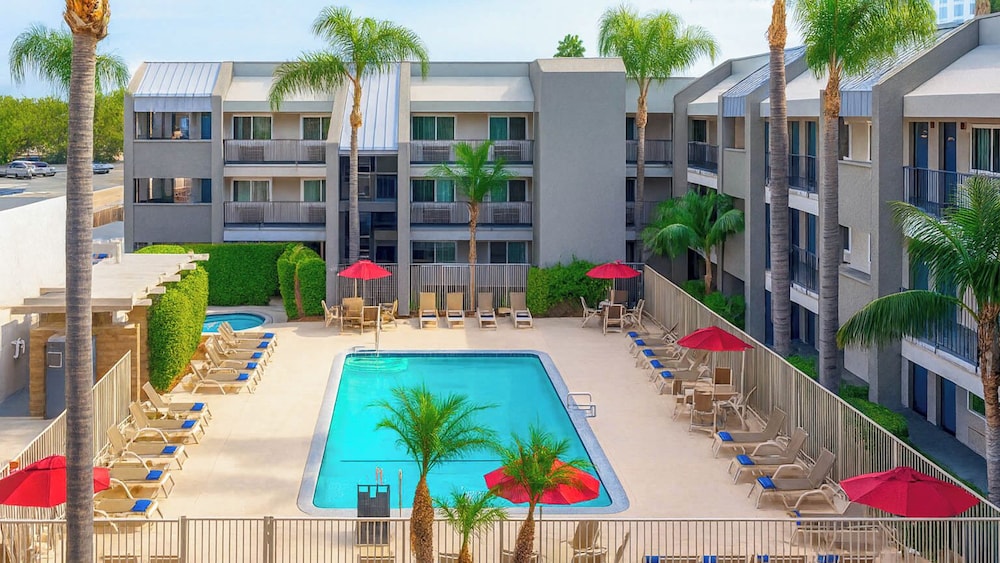 Motel6 Anaheim, CA - Maingate 40/58