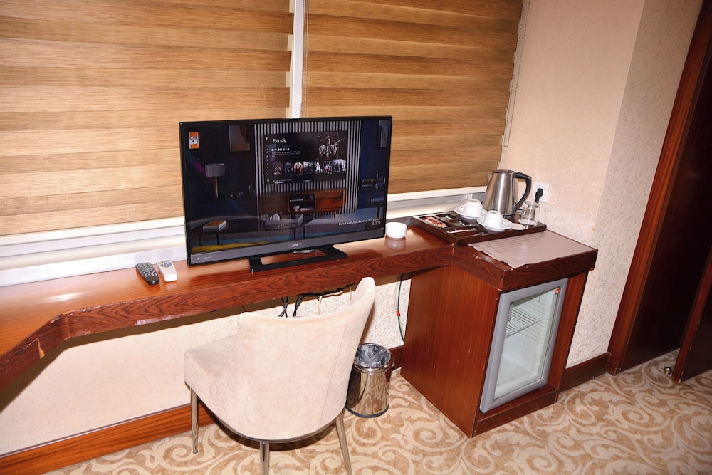 ASRIN BUSINESS HOTEL 64/73