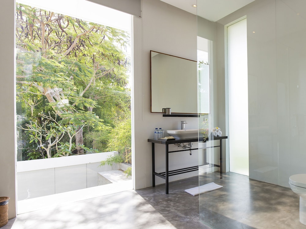 Villa Canggu 8/50