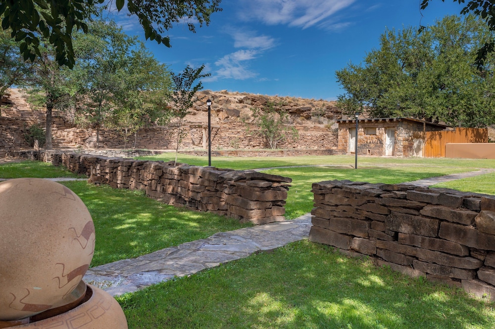 Holiday Inn Canyon de Chelly (Chinle), an IHG Hotel 25/37