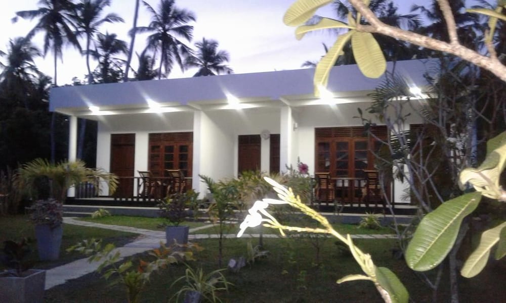 Senlora Resort 6/33