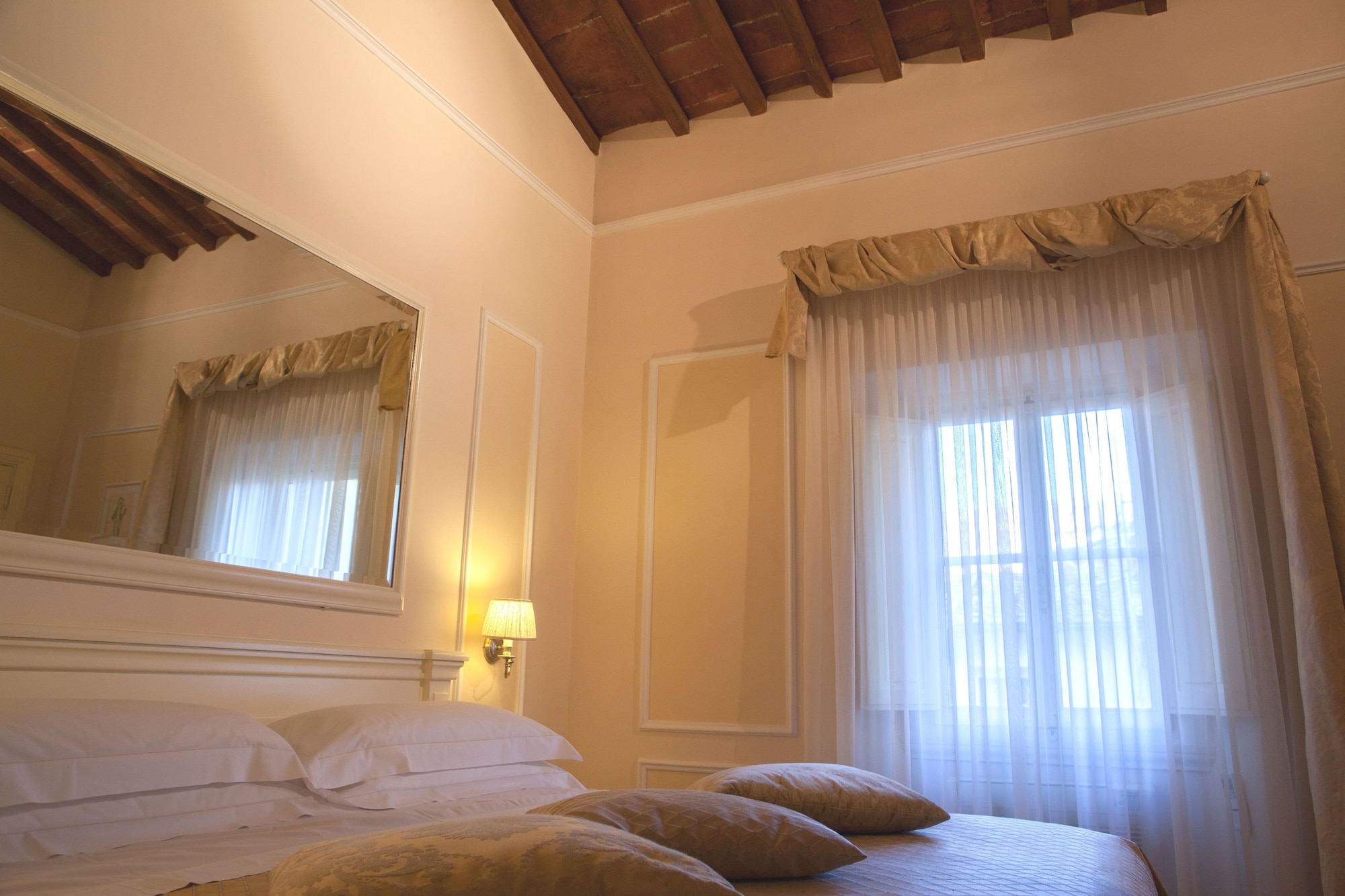 Deluxe, Apartment, King Bed, Cupola View