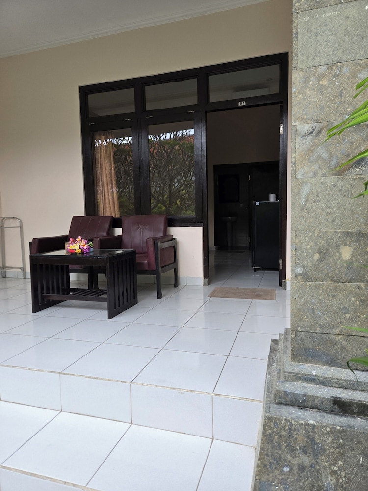 Berlian Inn 4/50