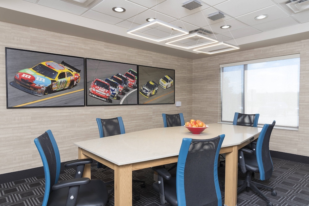 TownePlace Suites by Marriott Ontario-Mansfield 37/38