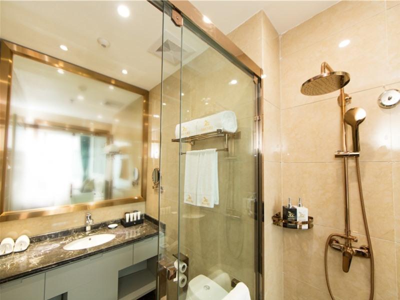 GreenTree Eastern Yibin Yijian Road New City Plaza Hotel 47/50