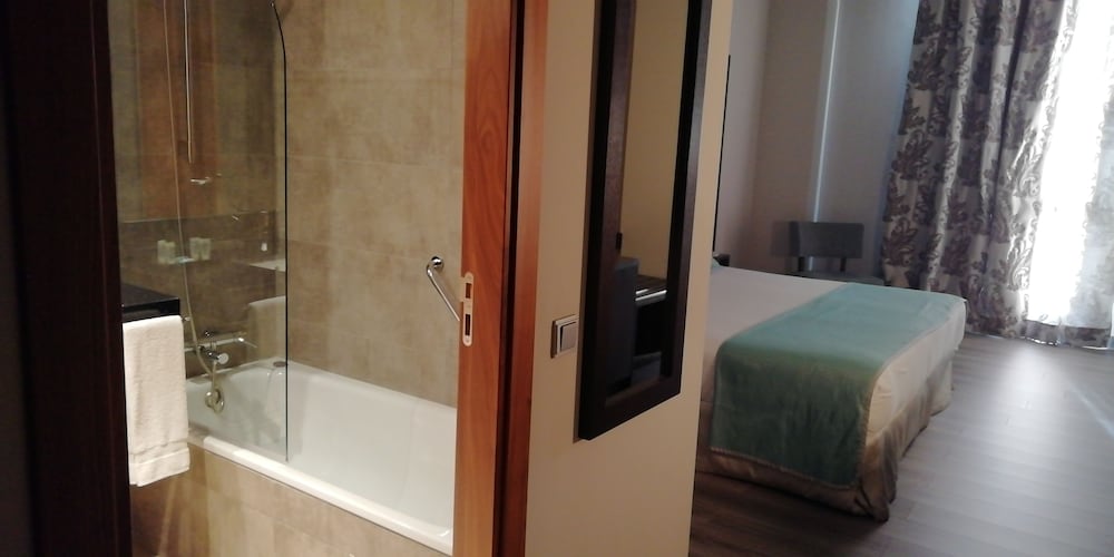 Hotel Ciudad de Ponferrada 19/72