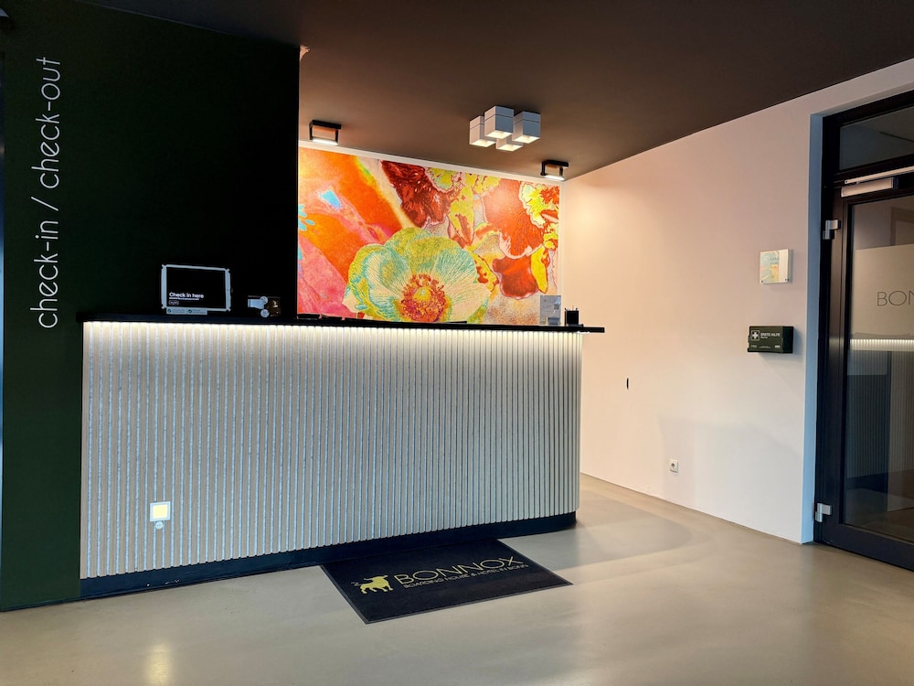 Bonnox Boardinghouse & Hotel 2/61