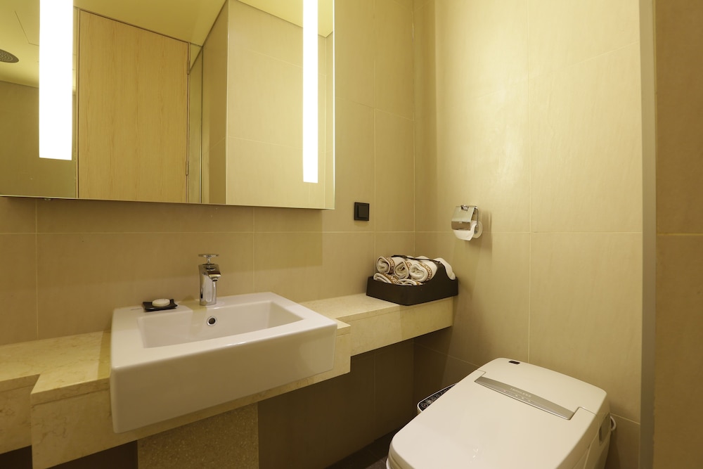 Hotel the Designers Jongno 30/68
