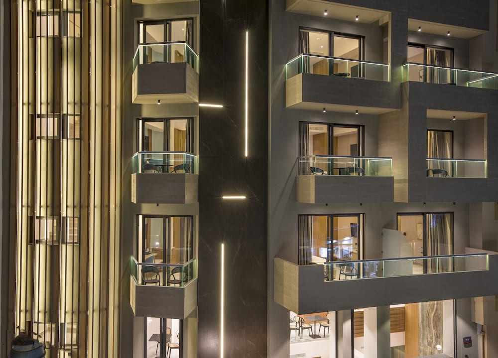 M City Hotel 4/63