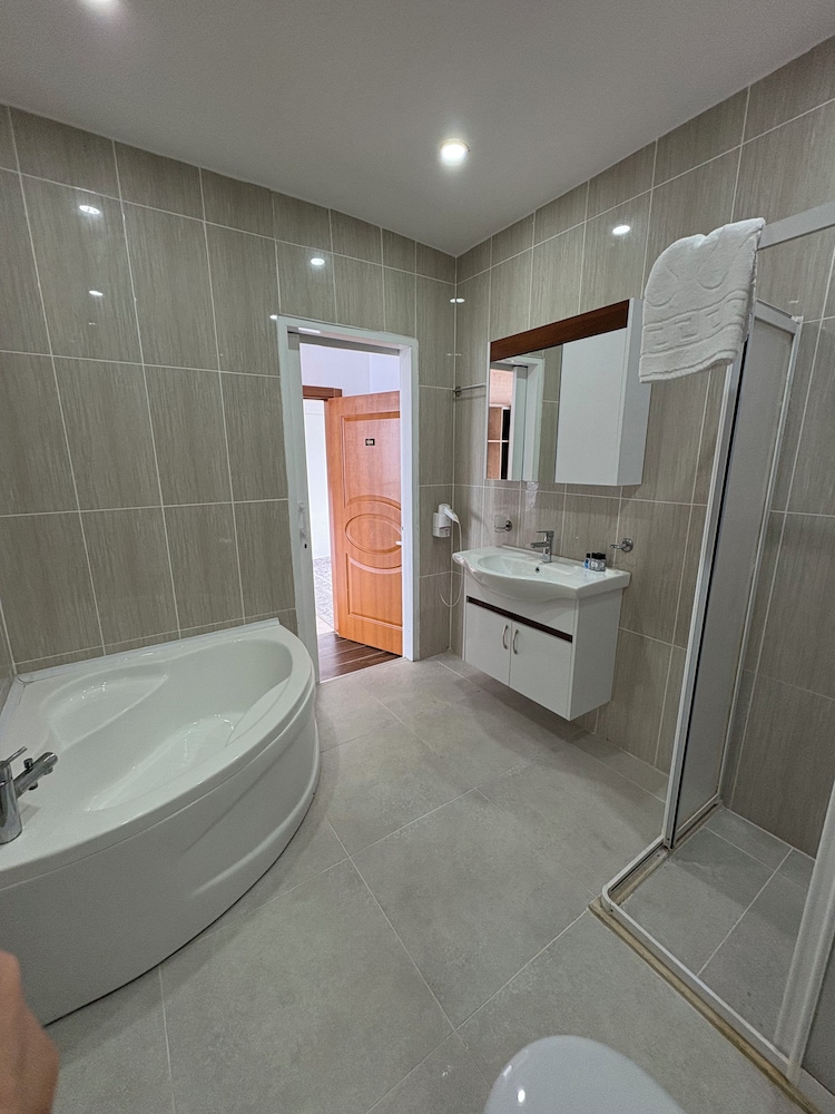ADA BEACH HOTEL 43/50