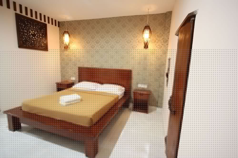 Suka Beach Inn 19/65