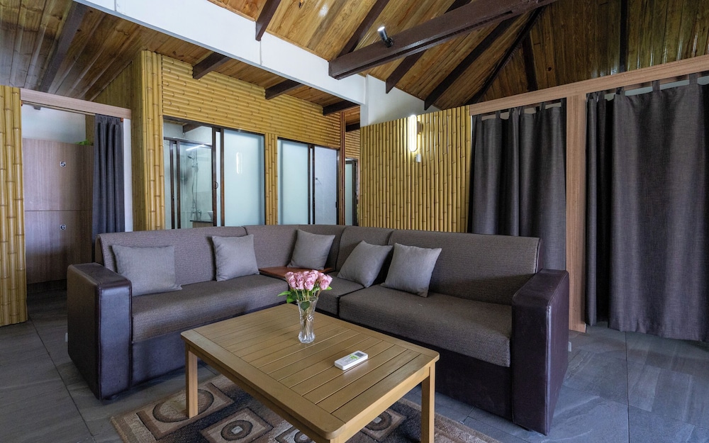 Club Fiji Resort 43/71