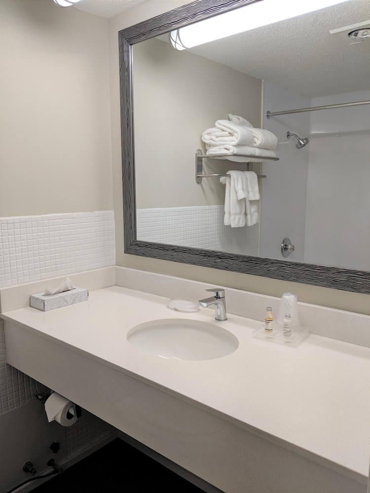 Lakefront Terrace Resort 11/42