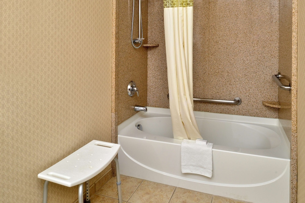 Hampton Inn & Suites Boise-Meridian 13/50