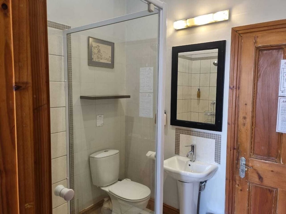 Ashanti Guest House Gardens Hostel 44/50