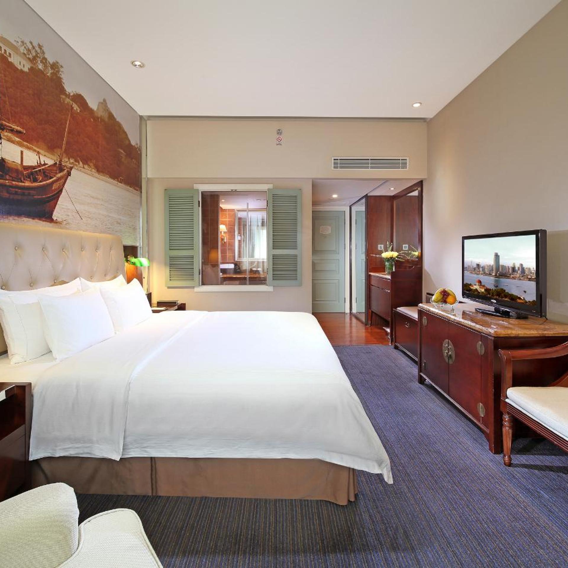 Interior, City, Deluxe, King Bed, Playground Floor