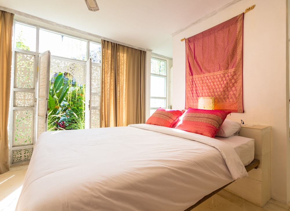 Boho Bingin Beach 3/50