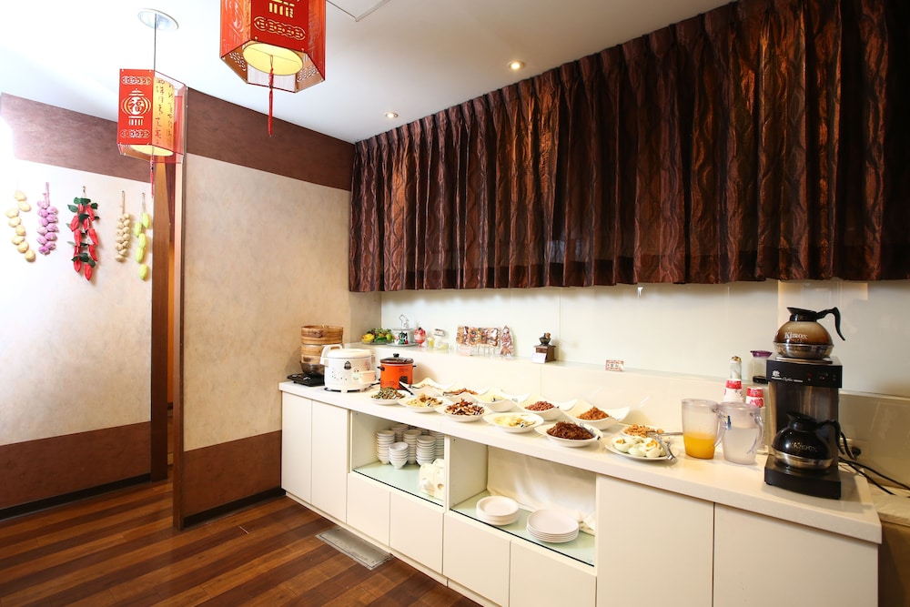 Hua Du Hotel 9/65