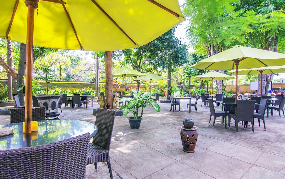 Mirah Hotel 27/31