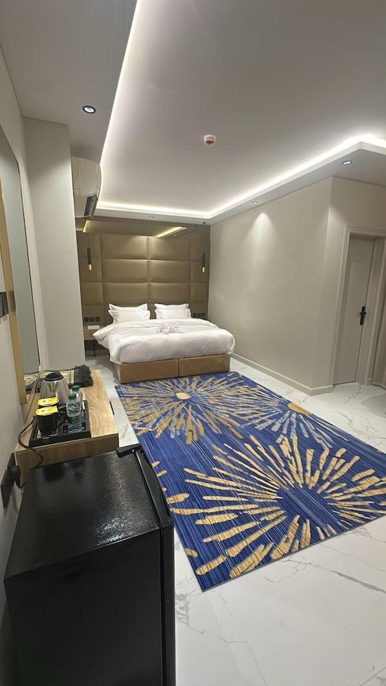 قصر العقيق للوحدات السكنية المفروشة(XYZ Hotel King Fahd Road) 27/29