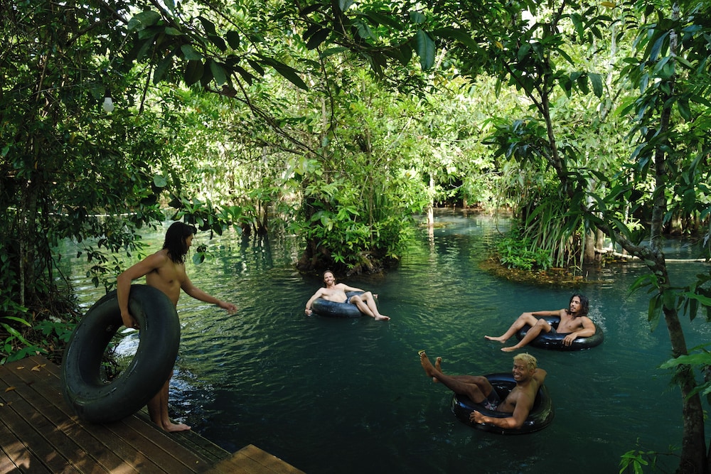 Blu Monkey Pooltara Krabi 58/63