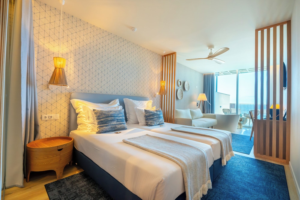 Suite, Twin Beds, Sea View