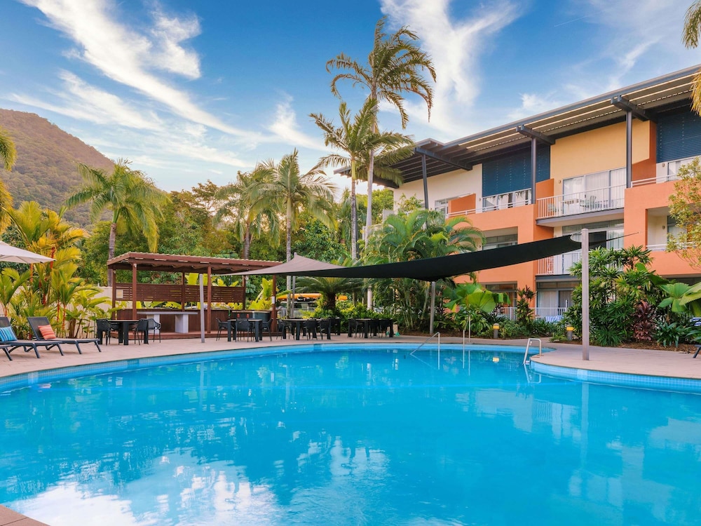 The Sebel Palm Cove 4/79