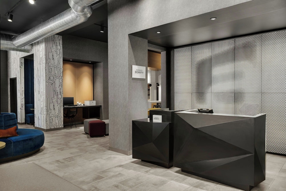 Aloft Indianapolis Downtown 5/36