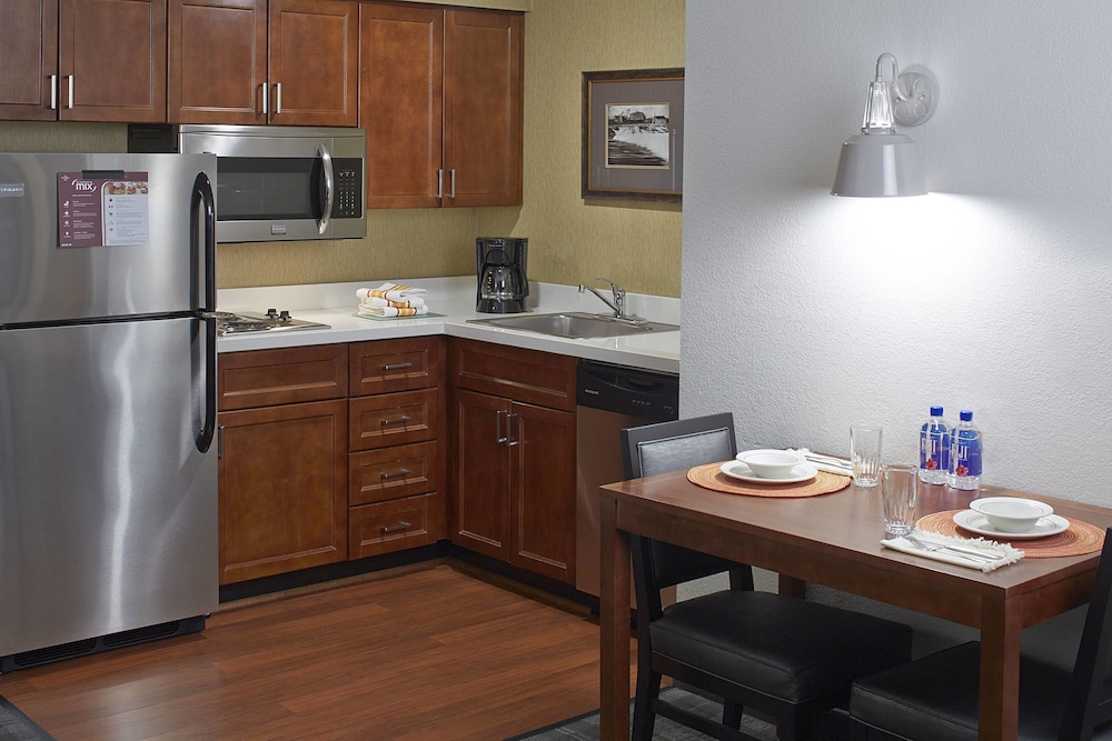 Residence Inn Minneapolis Downtown at The Depot 33/41