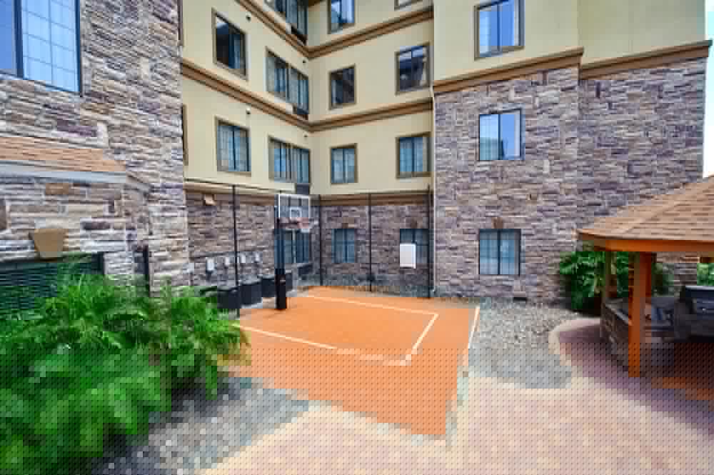 Staybridge Suites Corpus Christi 8/68
