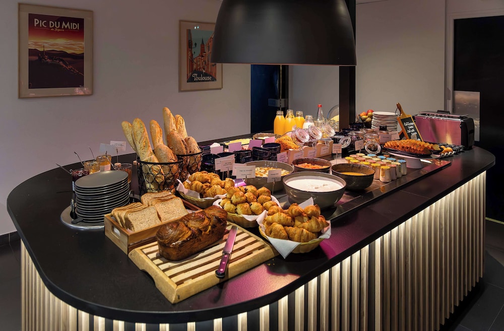 Hotel Campanile Toulouse Blagnac Aeroport 37/66