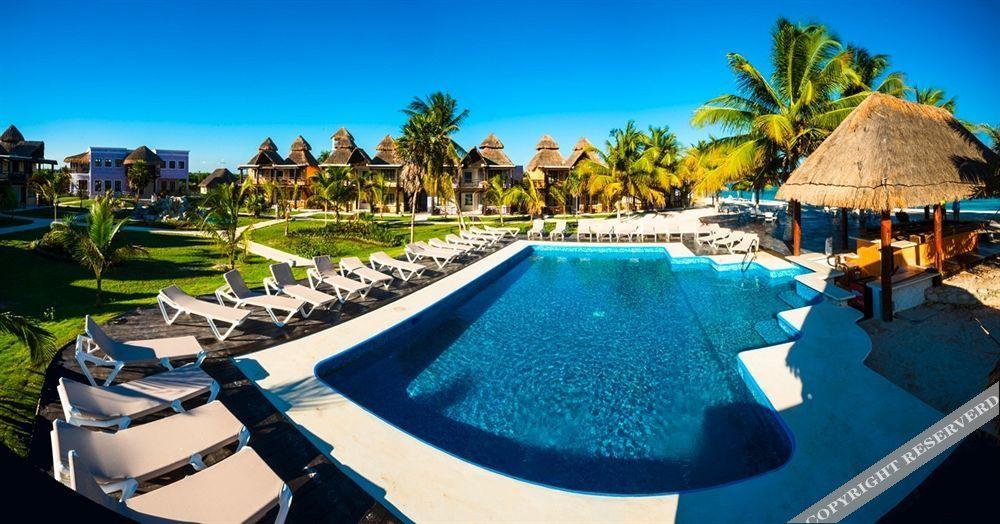 Pavoreal Beach Resort 20/24