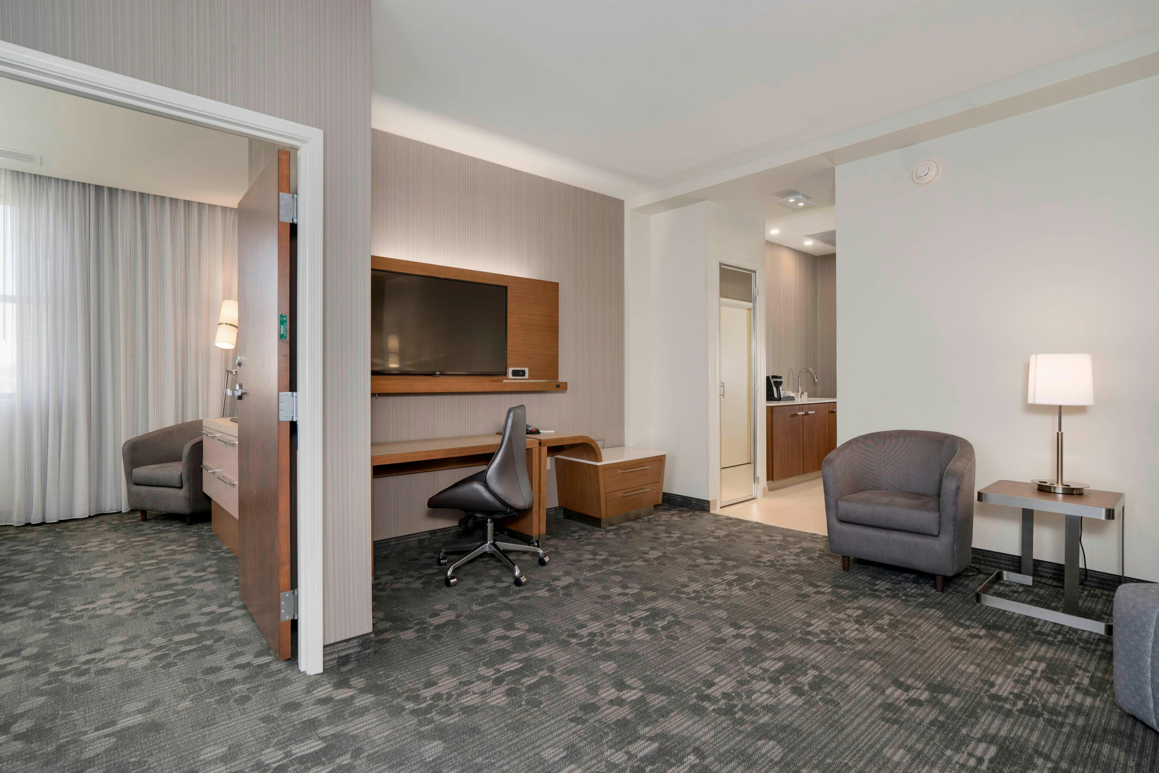 Courtyard by Marriott Niagara Falls, USA 12/22