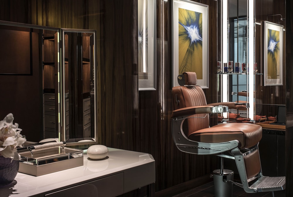 Four Seasons Hotel Dubai International Financial Centre 44/86