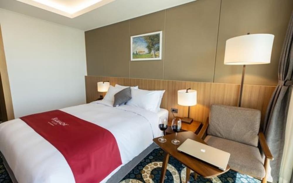 Ramada Plaza by Wyndham Dolsan Yeosu 12/64