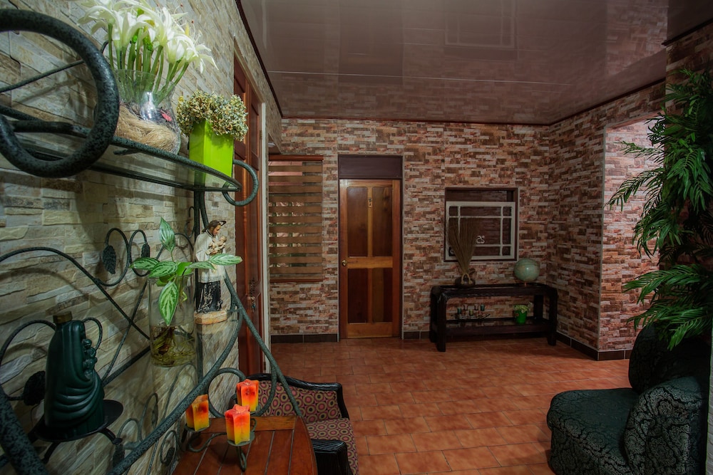 Hotel Casa Las Orquideas 59/72