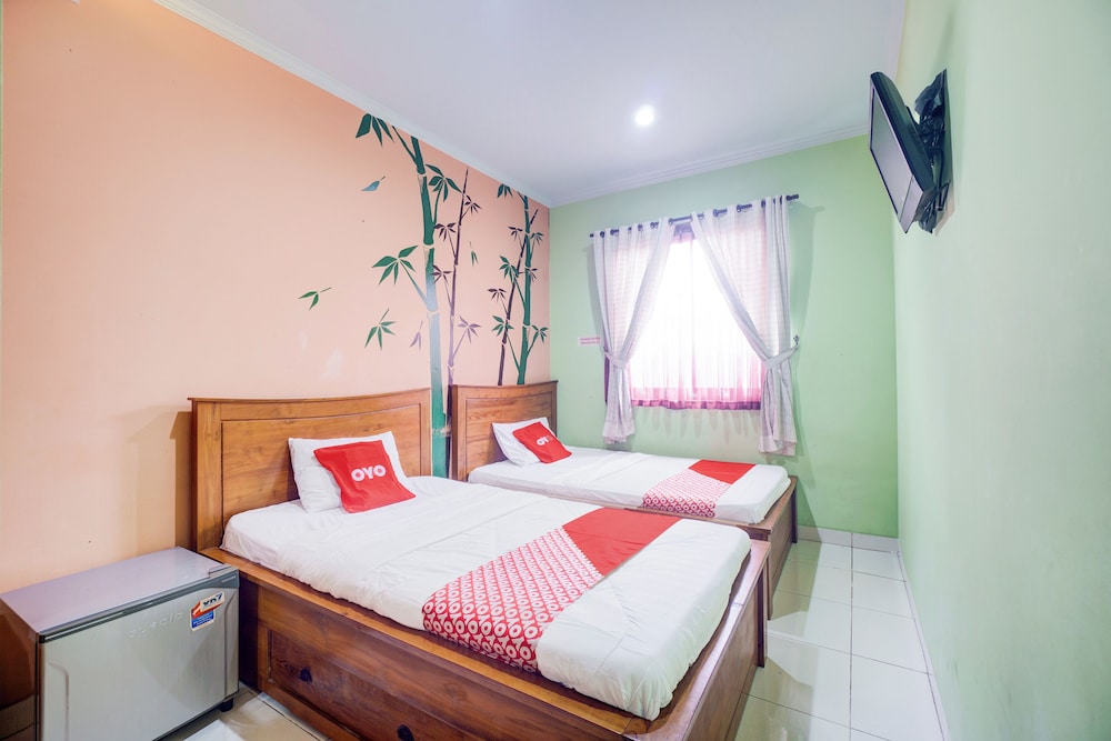 Hotel O Tebet Near Tebet Station Formerly Sabda Guest House 18/31
