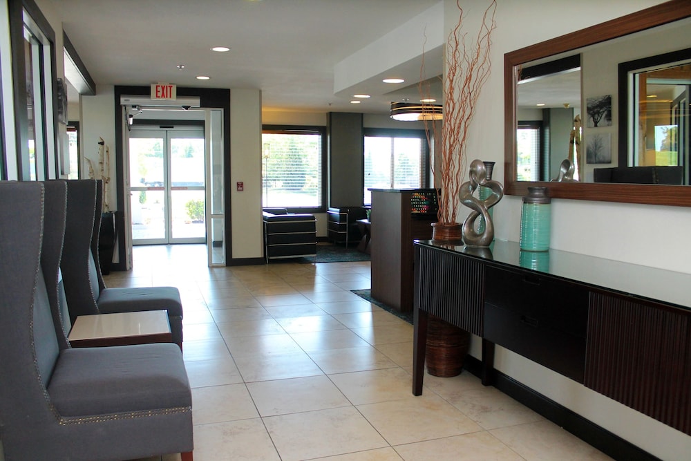 Baymont by Wyndham Maumee Toledo 4/37