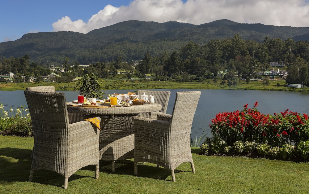 Hill Rise Nuwara Eliya by Edwards Collection 16/25