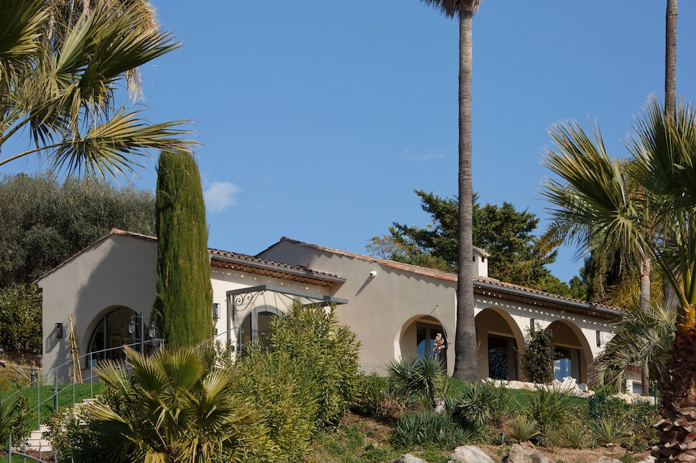 La Bastide de Biot 33/43
