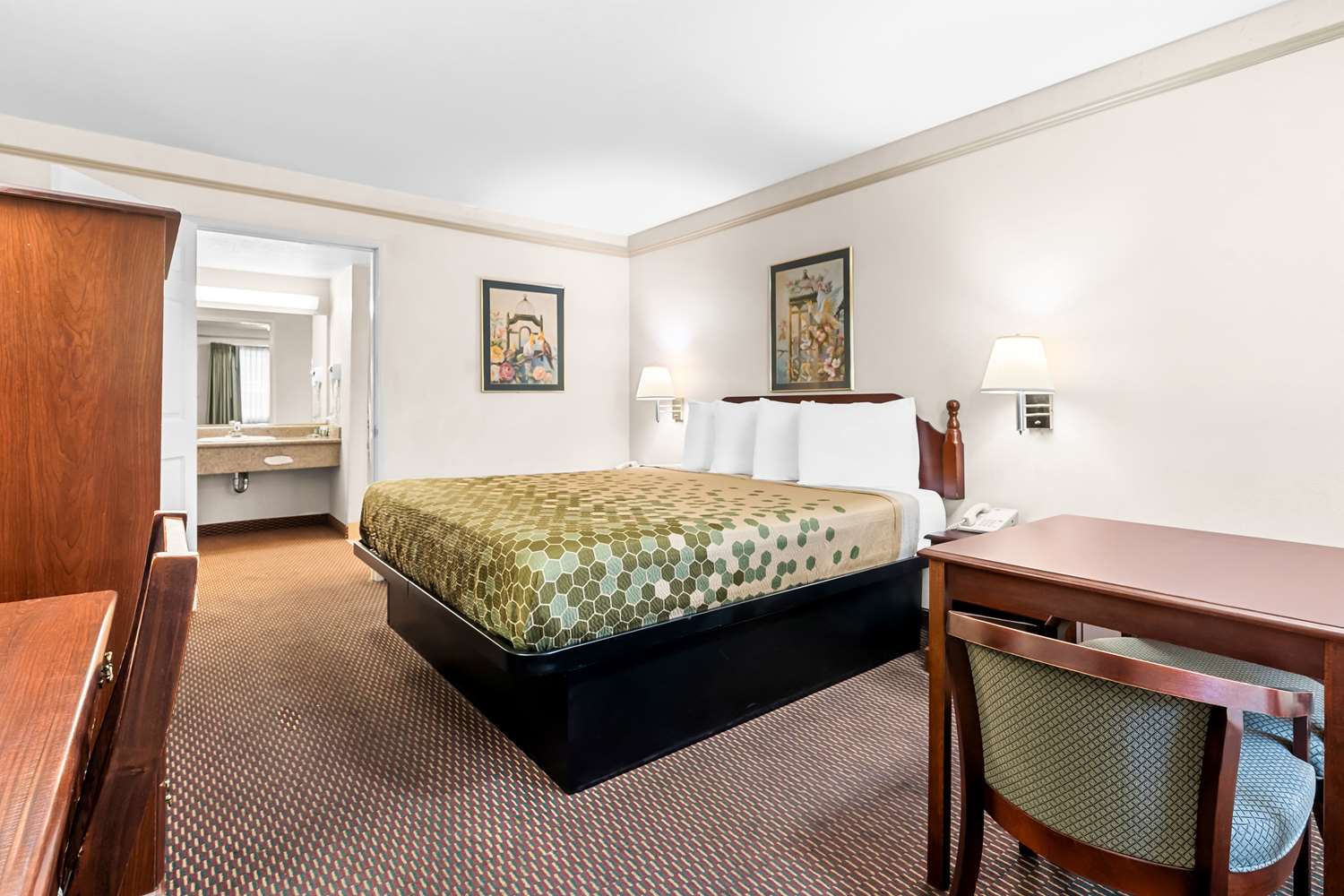 غرفة بسرير كينج لذوي الإعاقة، Surestay Hotel By Best Western Castro Valley 2/4
