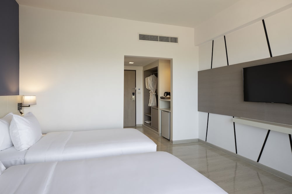 Centara Life Cha-Am Beach Resort Hua Hin 25/74
