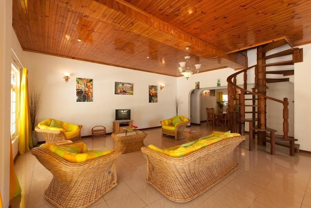 Villa Confort 12/19