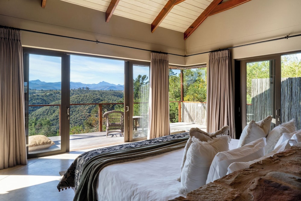 Tamodi Lodge and Stables 15/50