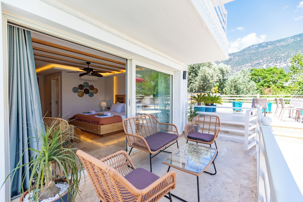Kalkan Saray Suites Hotel 46/74